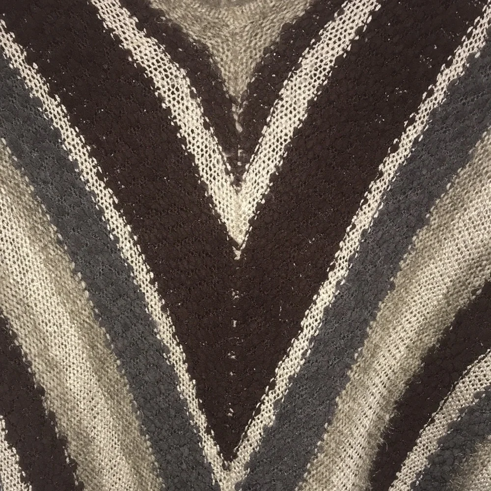 Vertigo Poncho Knit Sweater Oversized Small Retro Vintage V-Pattern Brown Gray - Picture 4 of 11